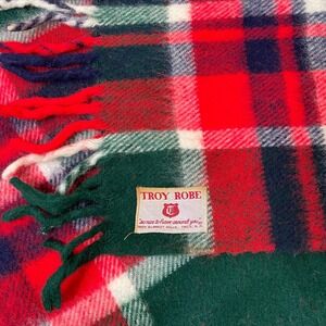 Vintage Troy Robe Blanket Plaid Red Green Tartan Wool Fringe Stadium Lap Throw